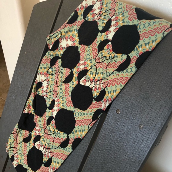 LulaRoe Mickey/Minnie leggings OS - Picture 4 of 4